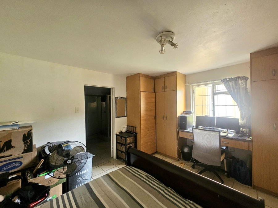 To Let 2 Bedroom Property for Rent in Ocean View KwaZulu-Natal