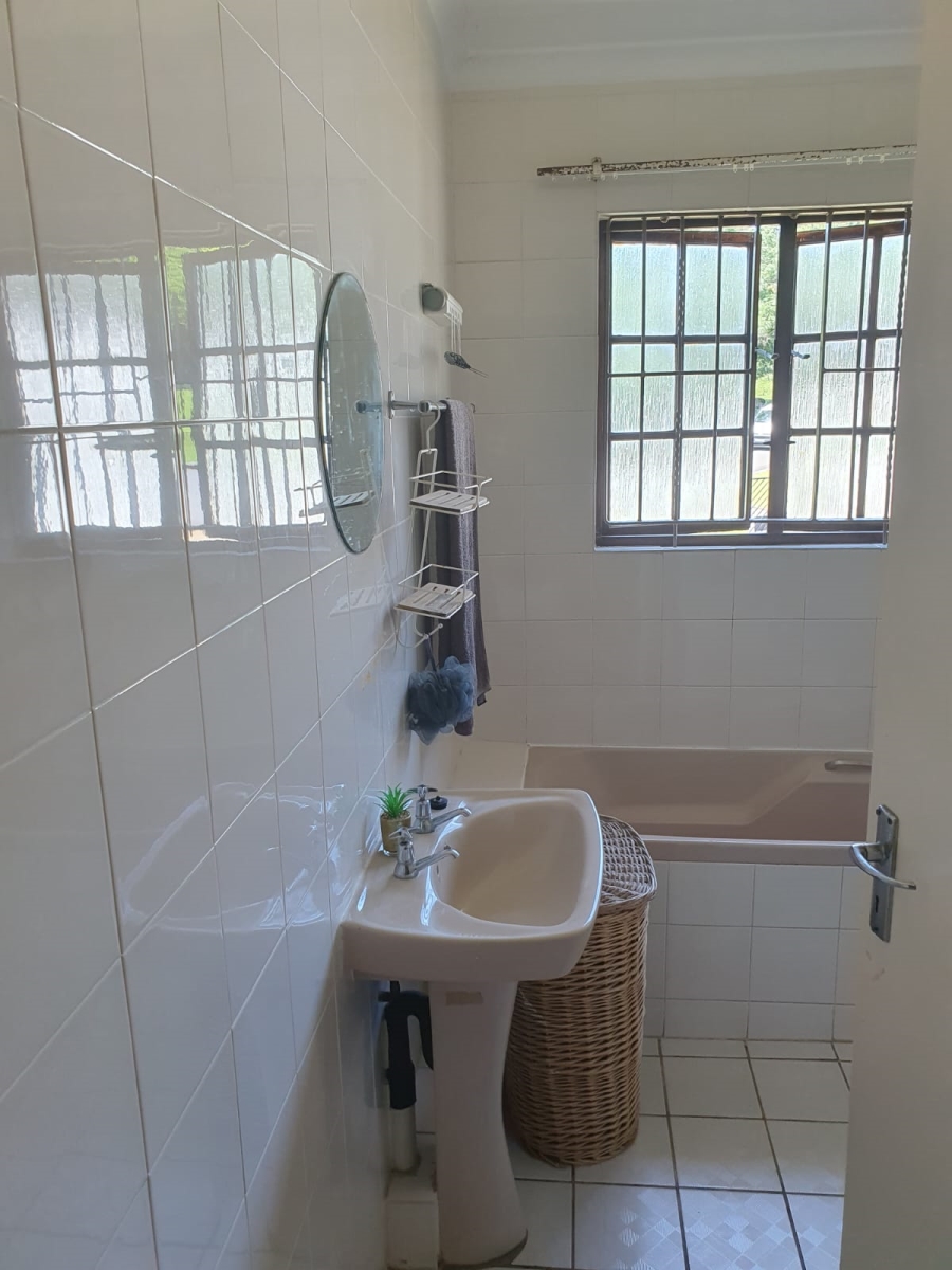 3 Bedroom Property for Sale in Amanzimtoti KwaZulu-Natal