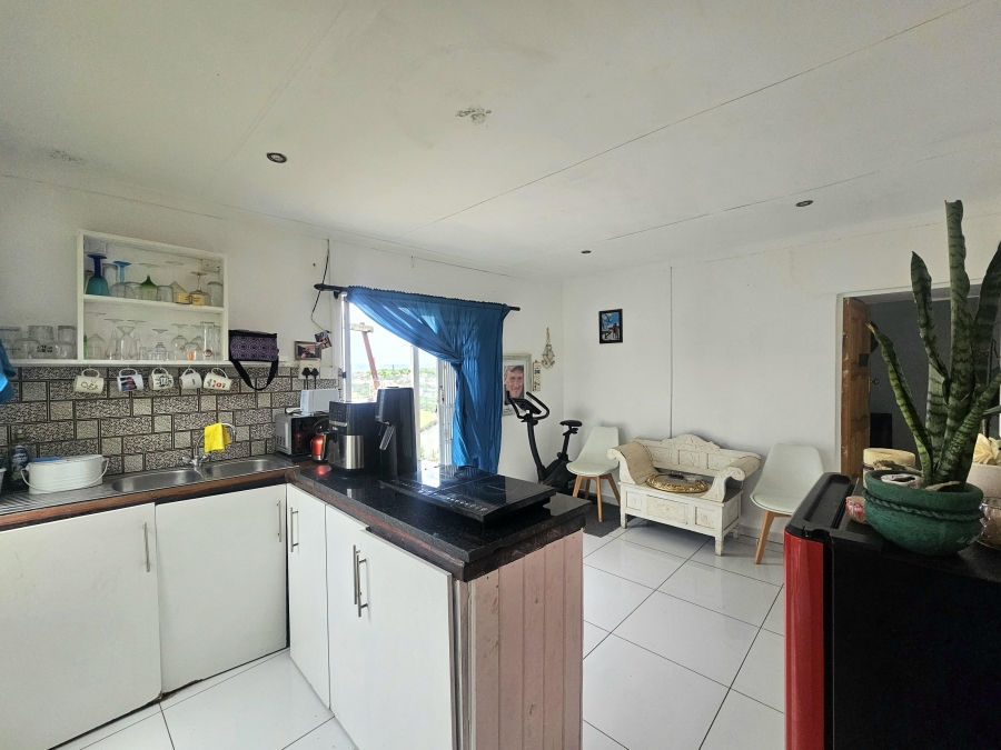 To Let 1 Bedroom Property for Rent in Brighton Beach KwaZulu-Natal