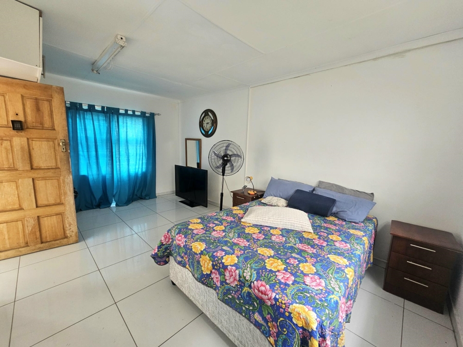 To Let 1 Bedroom Property for Rent in Brighton Beach KwaZulu-Natal