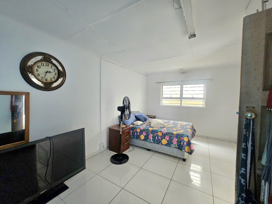 To Let 1 Bedroom Property for Rent in Brighton Beach KwaZulu-Natal