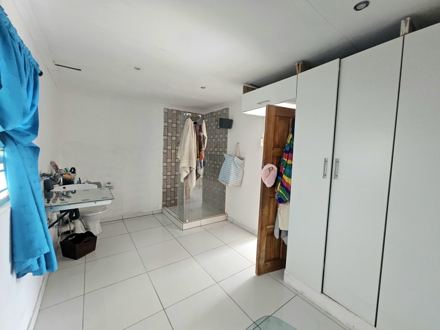 To Let 1 Bedroom Property for Rent in Brighton Beach KwaZulu-Natal