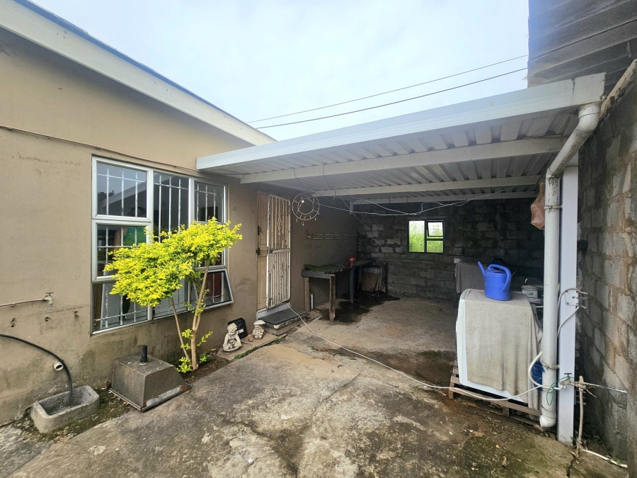 To Let 1 Bedroom Property for Rent in Brighton Beach KwaZulu-Natal