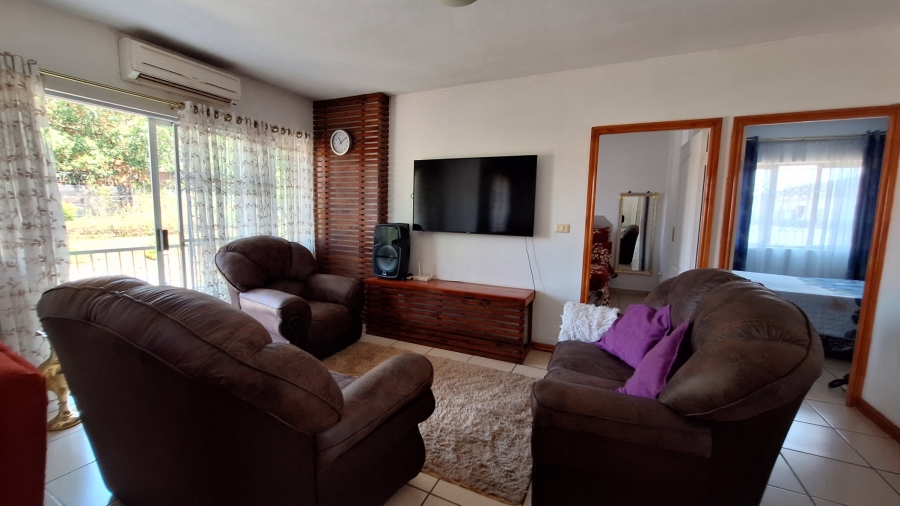 2 Bedroom Property for Sale in Tongaat KwaZulu-Natal