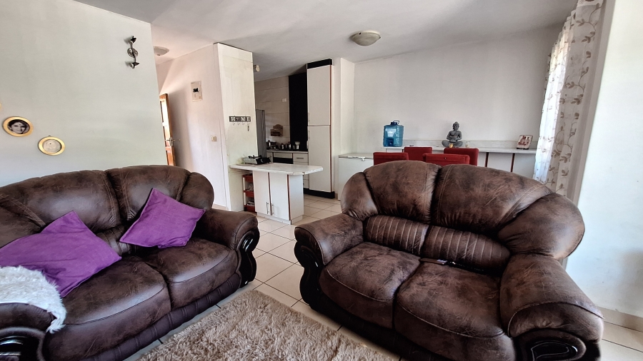 2 Bedroom Property for Sale in Tongaat KwaZulu-Natal