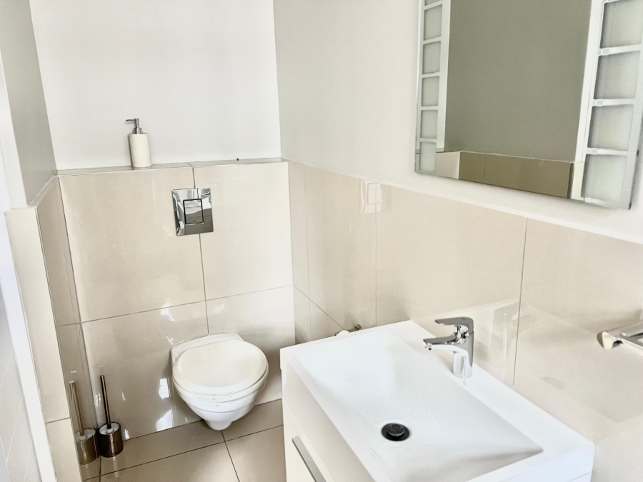 2 Bedroom Property for Sale in Umhlanga KwaZulu-Natal