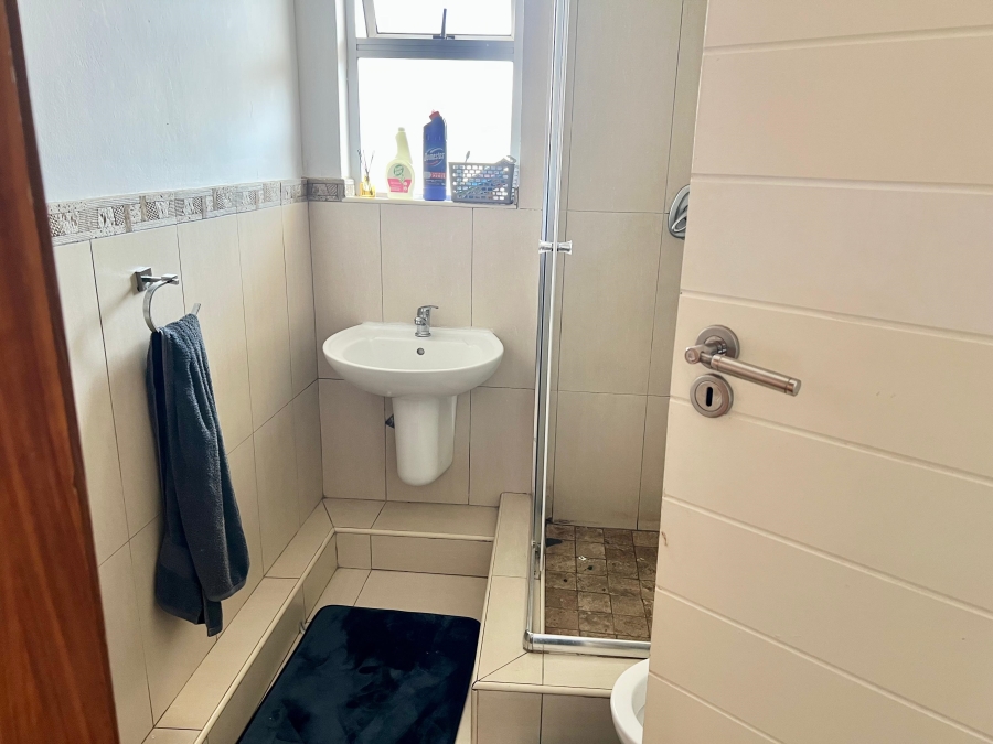 1 Bedroom Property for Sale in Umhlanga KwaZulu-Natal