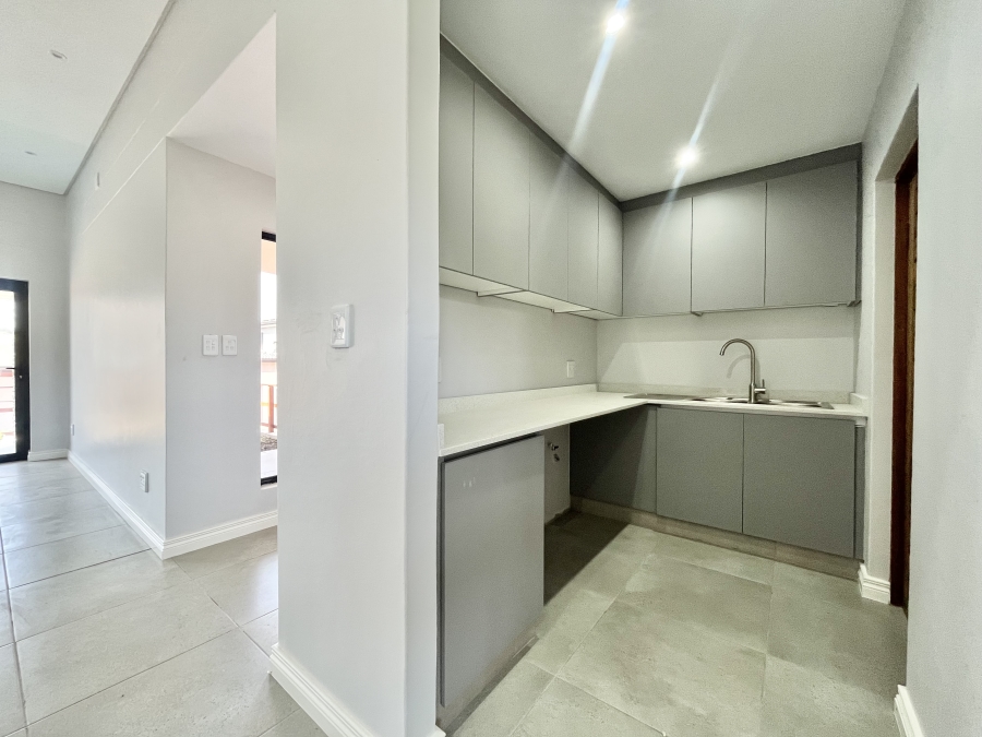 To Let 3 Bedroom Property for Rent in Palm Lakes Estate KwaZulu-Natal