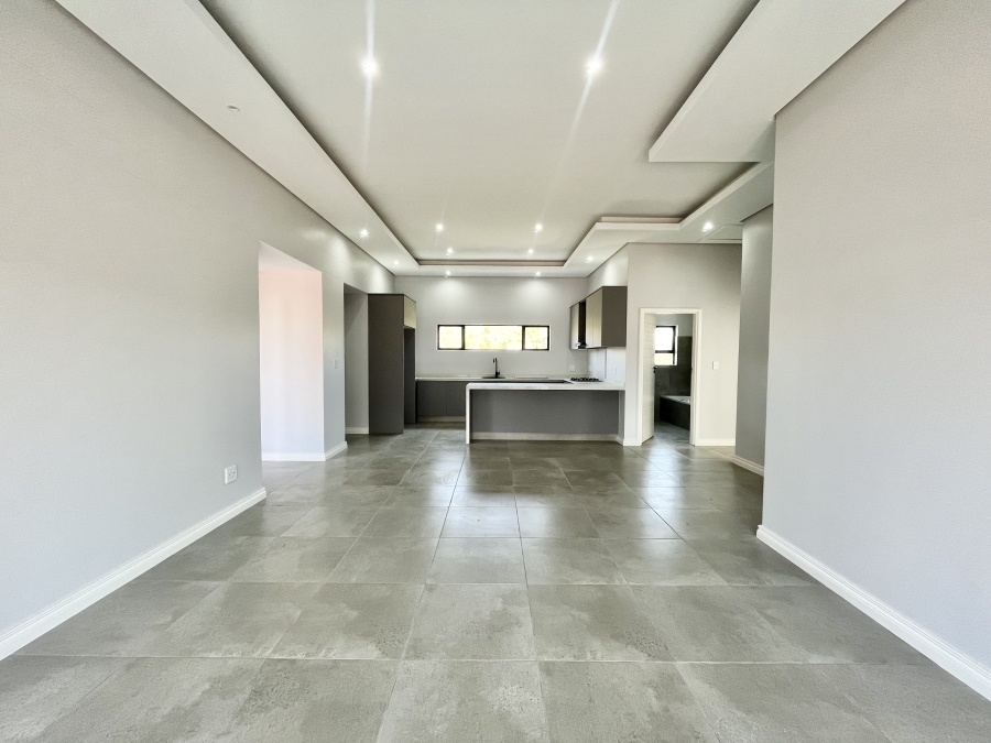 To Let 3 Bedroom Property for Rent in Palm Lakes Estate KwaZulu-Natal