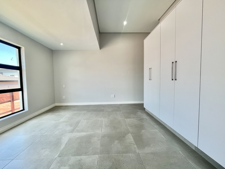 To Let 3 Bedroom Property for Rent in Palm Lakes Estate KwaZulu-Natal