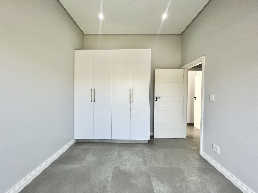 To Let 3 Bedroom Property for Rent in Palm Lakes Estate KwaZulu-Natal