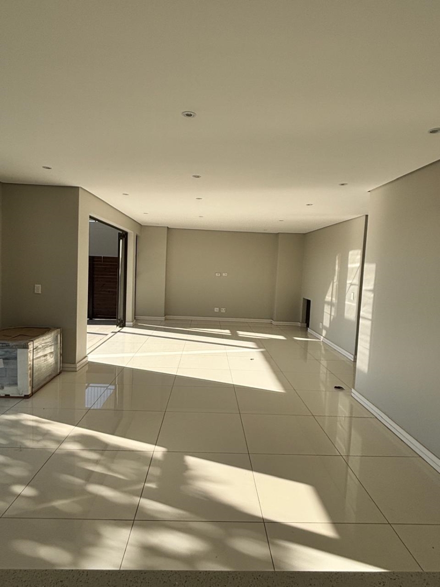 5 Bedroom Property for Sale in Izinga KwaZulu-Natal