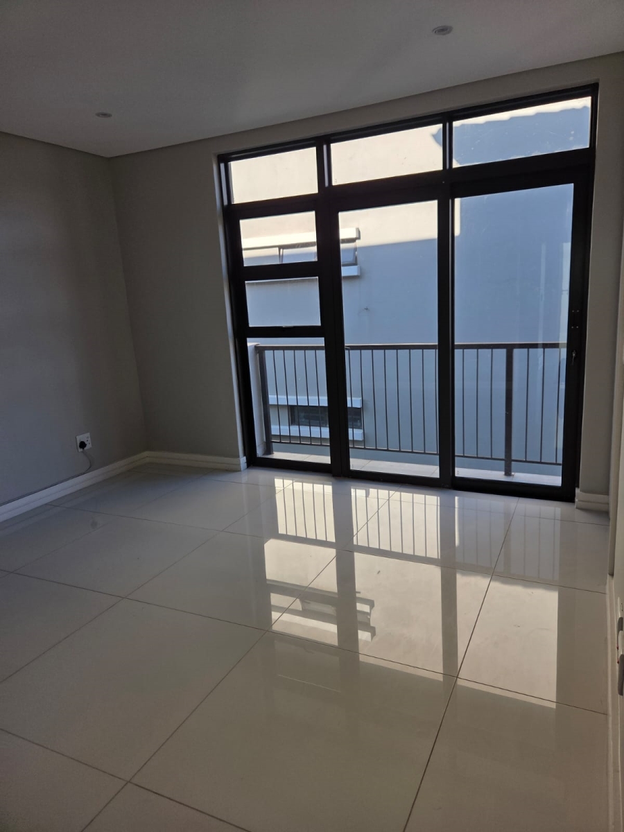 5 Bedroom Property for Sale in Izinga KwaZulu-Natal