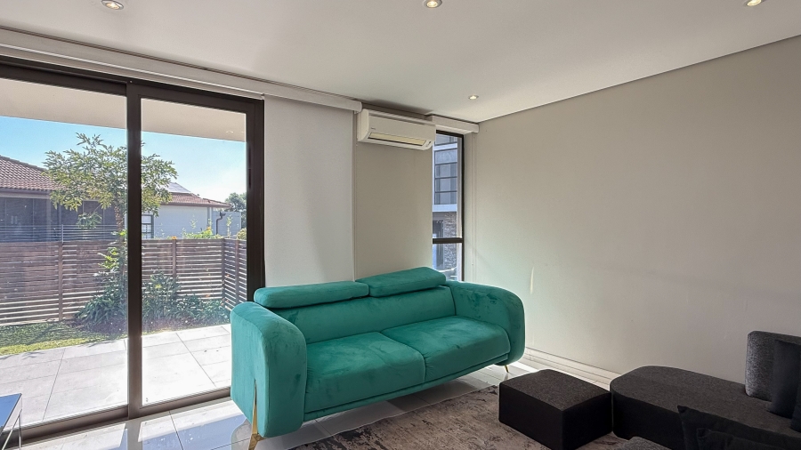 6 Bedroom Property for Sale in Izinga KwaZulu-Natal