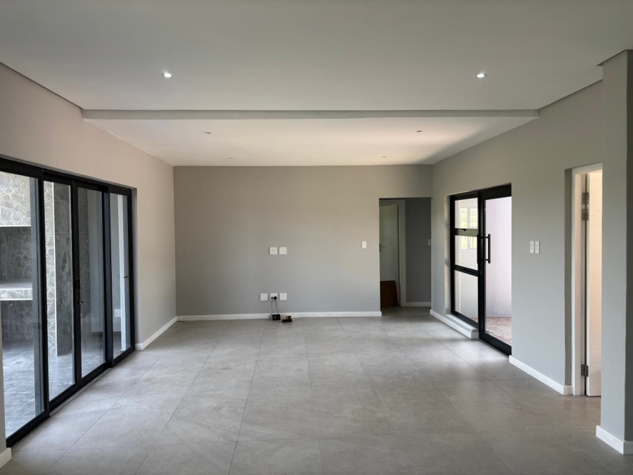 3 Bedroom Property for Sale in Palm Lakes Estate KwaZulu-Natal