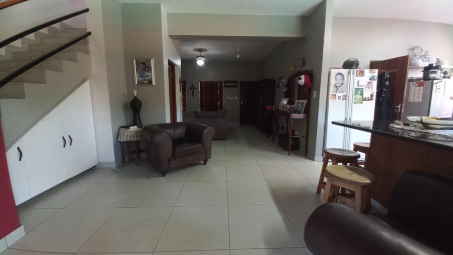 To Let 3 Bedroom Property for Rent in Meer En See KwaZulu-Natal