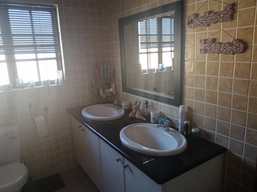 To Let 3 Bedroom Property for Rent in Meer En See KwaZulu-Natal