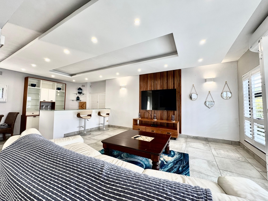 6 Bedroom Property for Sale in Umhlanga KwaZulu-Natal