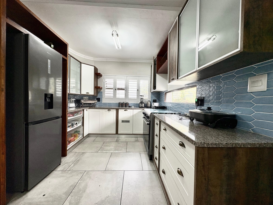 6 Bedroom Property for Sale in Umhlanga KwaZulu-Natal