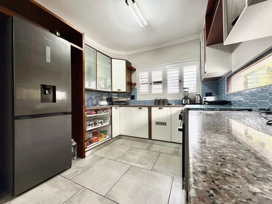 6 Bedroom Property for Sale in Umhlanga KwaZulu-Natal