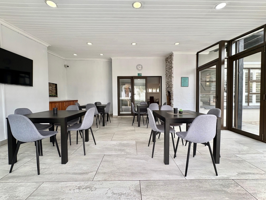 6 Bedroom Property for Sale in Umhlanga KwaZulu-Natal