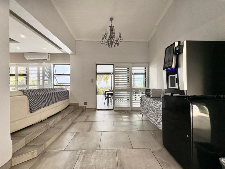 6 Bedroom Property for Sale in Umhlanga KwaZulu-Natal