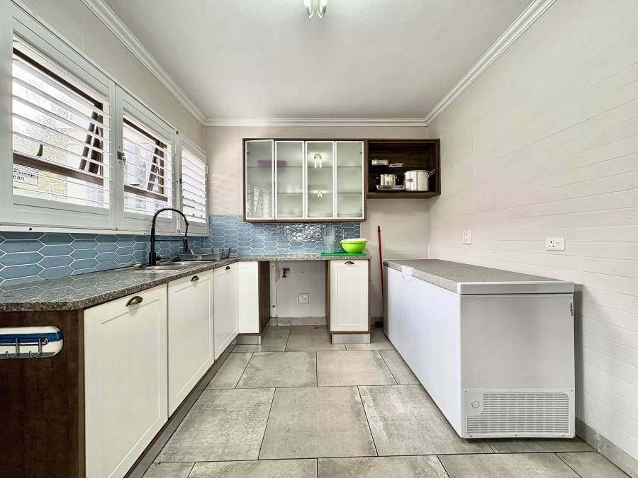 6 Bedroom Property for Sale in Umhlanga KwaZulu-Natal