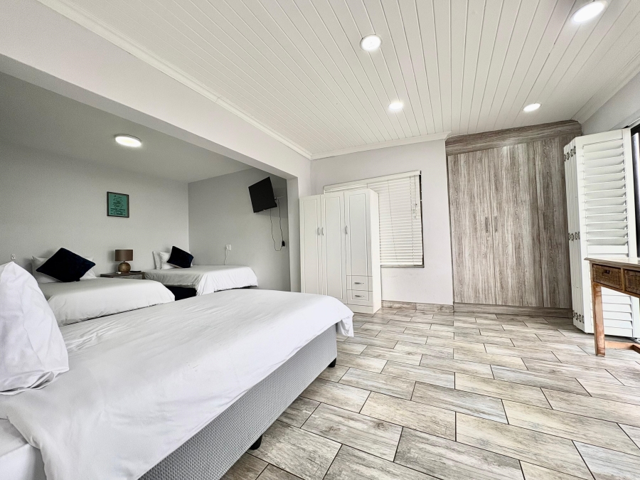 6 Bedroom Property for Sale in Umhlanga KwaZulu-Natal