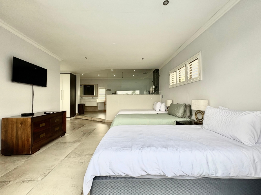 6 Bedroom Property for Sale in Umhlanga KwaZulu-Natal