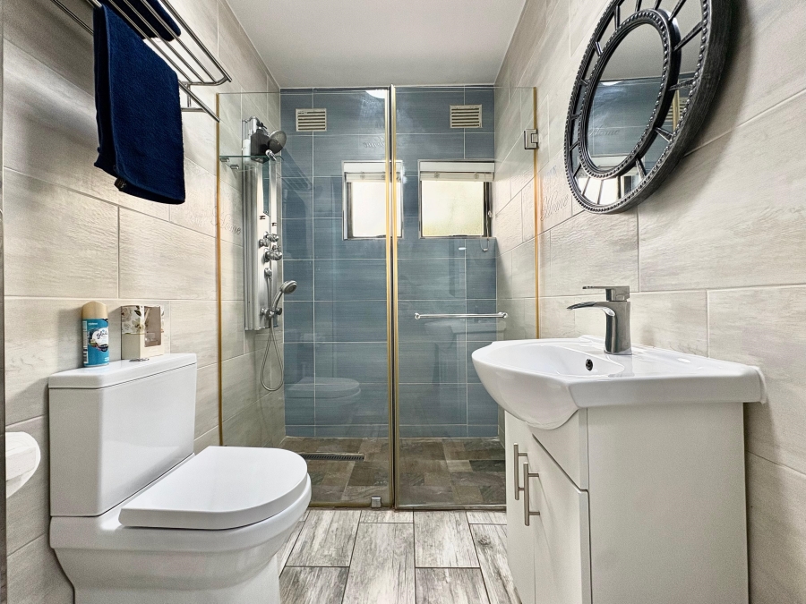 6 Bedroom Property for Sale in Umhlanga KwaZulu-Natal