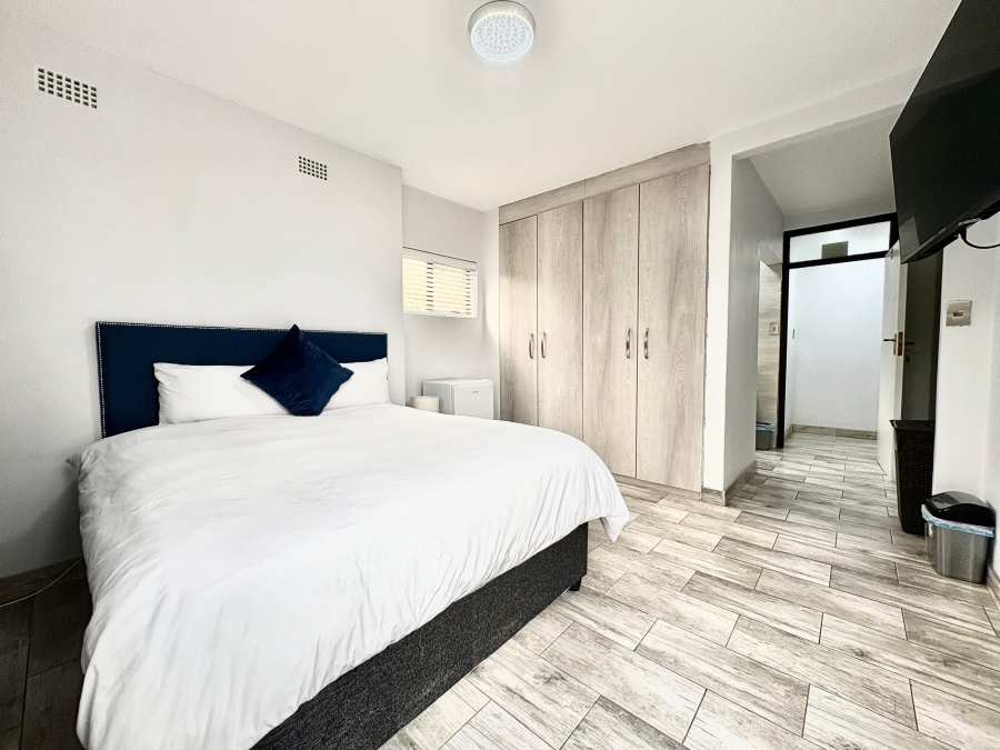 6 Bedroom Property for Sale in Umhlanga KwaZulu-Natal