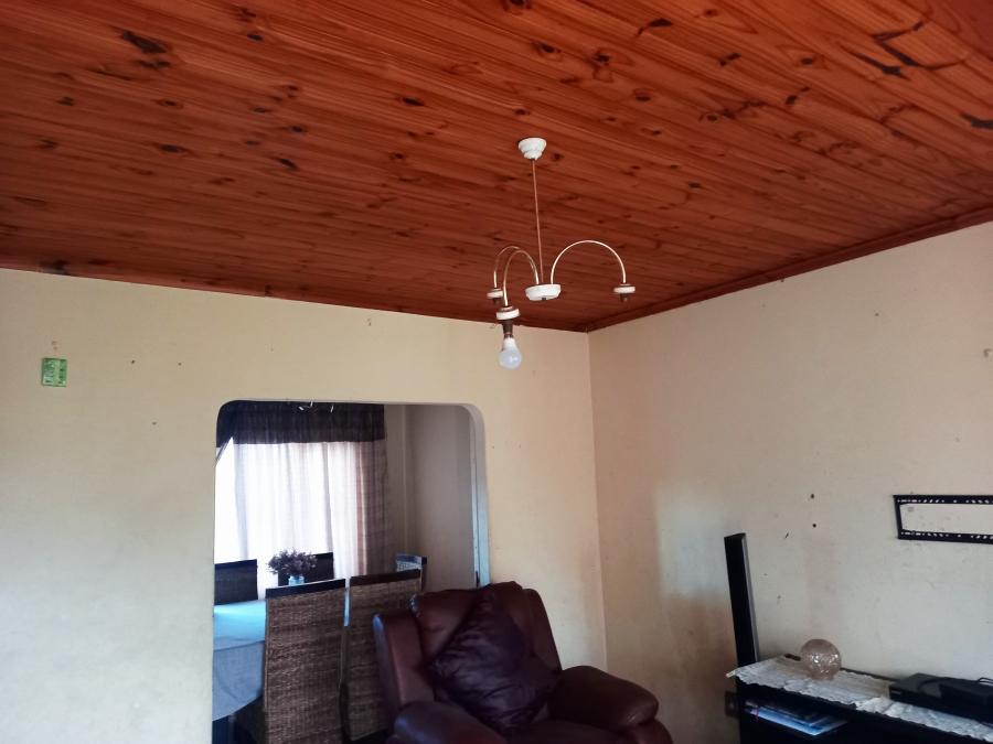 3 Bedroom Property for Sale in Esikhawini KwaZulu-Natal