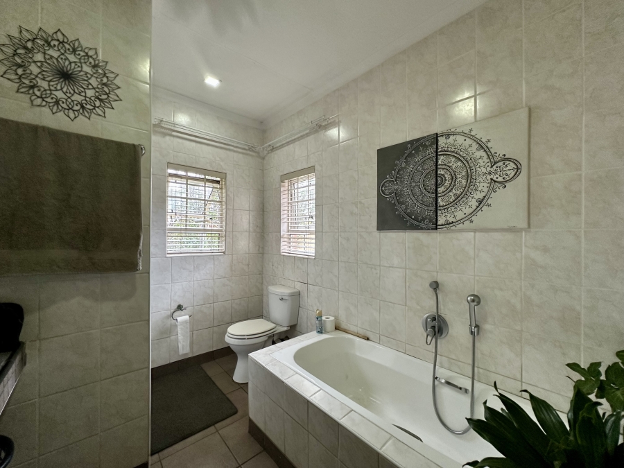 3 Bedroom Property for Sale in Birdswood KwaZulu-Natal