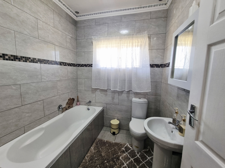 4 Bedroom Property for Sale in Grantham Park KwaZulu-Natal