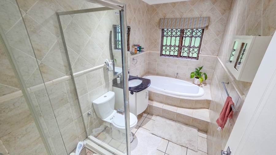 3 Bedroom Property for Sale in Chase Valley KwaZulu-Natal