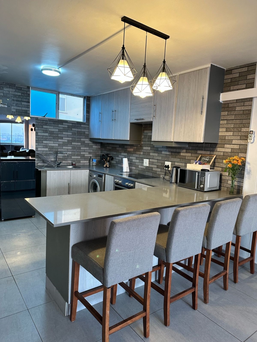 2 Bedroom Property for Sale in Point Waterfront KwaZulu-Natal