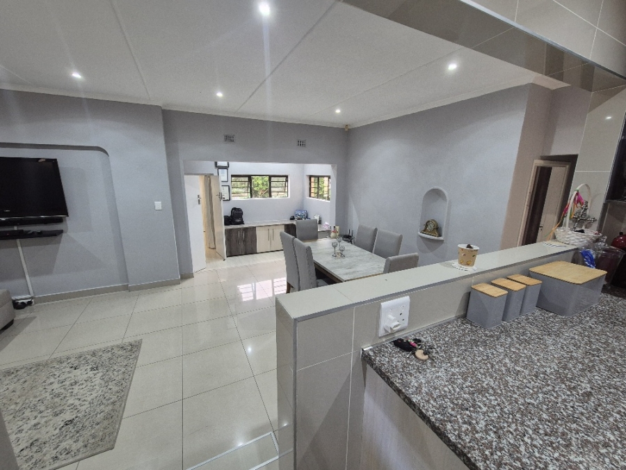 4 Bedroom Property for Sale in Shelly Beach KwaZulu-Natal