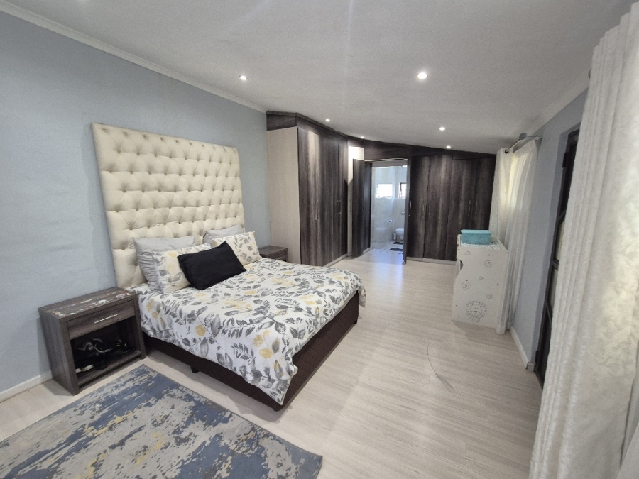 4 Bedroom Property for Sale in Shelly Beach KwaZulu-Natal