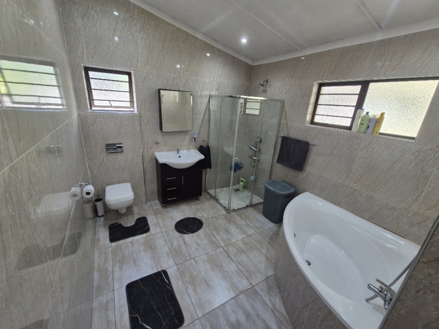 4 Bedroom Property for Sale in Shelly Beach KwaZulu-Natal