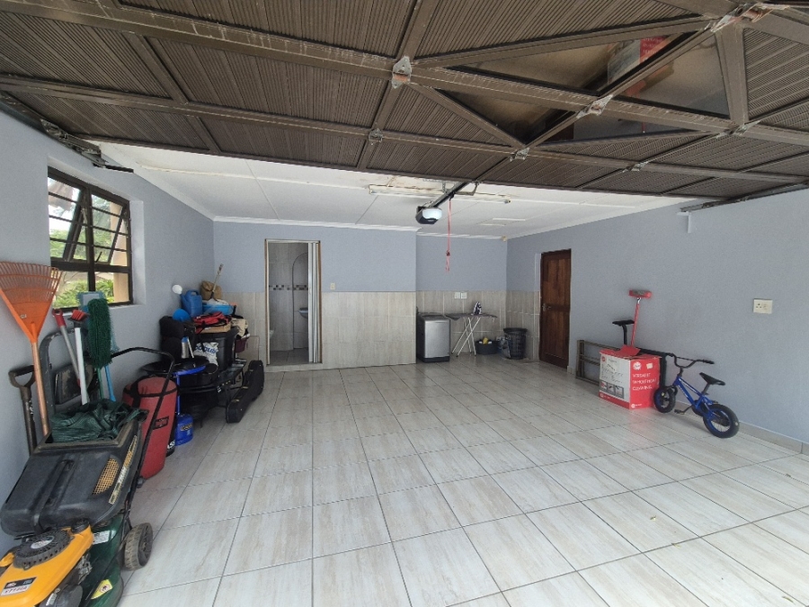 4 Bedroom Property for Sale in Shelly Beach KwaZulu-Natal