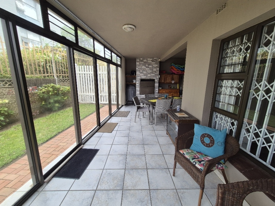 2 Bedroom Property for Sale in Manaba Beach KwaZulu-Natal