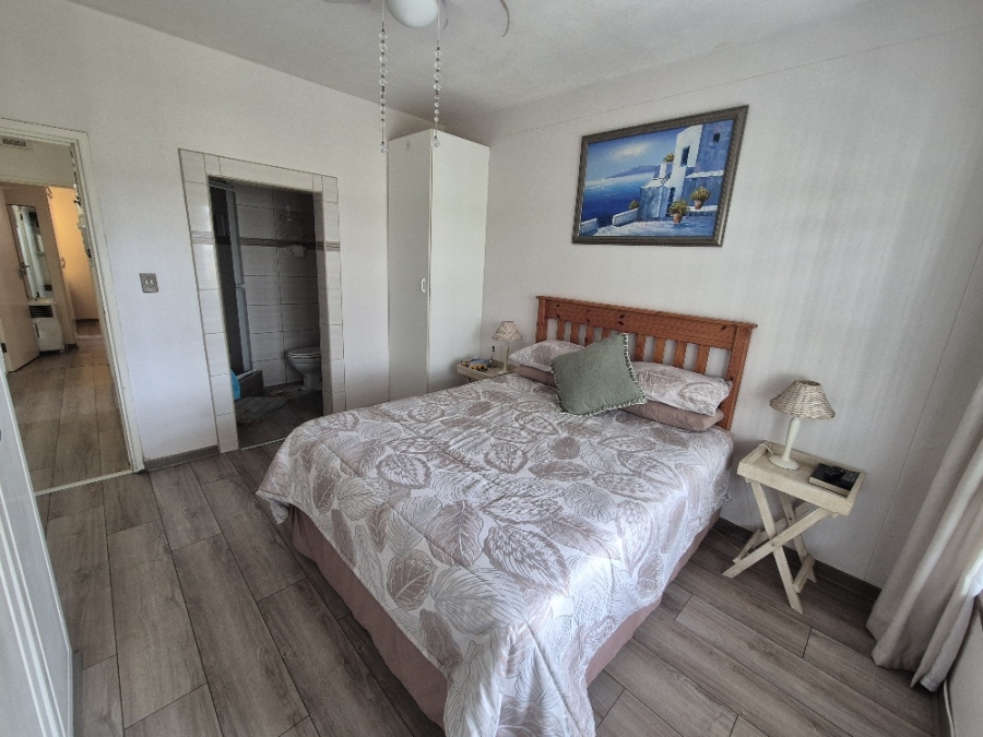 2 Bedroom Property for Sale in Manaba Beach KwaZulu-Natal