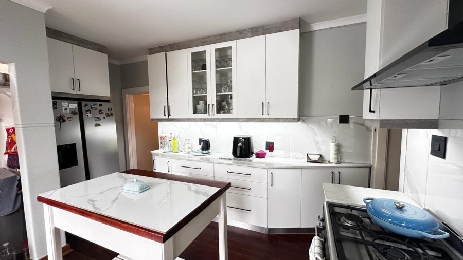 3 Bedroom Property for Sale in Glenwood KwaZulu-Natal