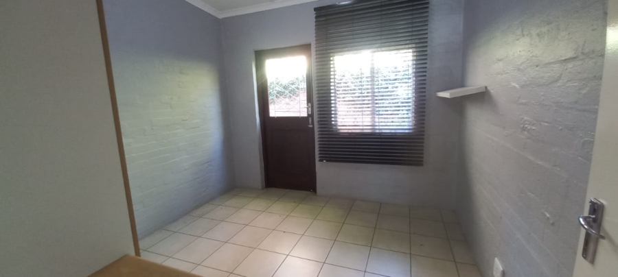 To Let commercial Property for Rent in Town Hill KwaZulu-Natal