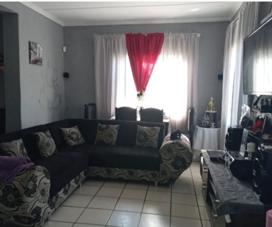 To Let 2 Bedroom Property for Rent in Howick West KwaZulu-Natal
