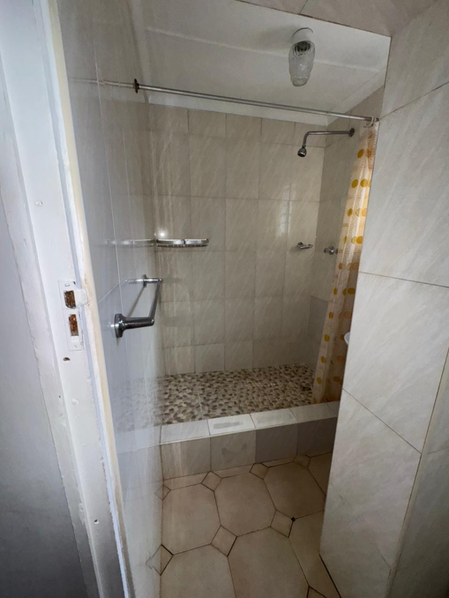 To Let 2 Bedroom Property for Rent in Mountain Rise KwaZulu-Natal