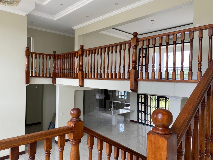 6 Bedroom Property for Sale in Hilton Gardens KwaZulu-Natal