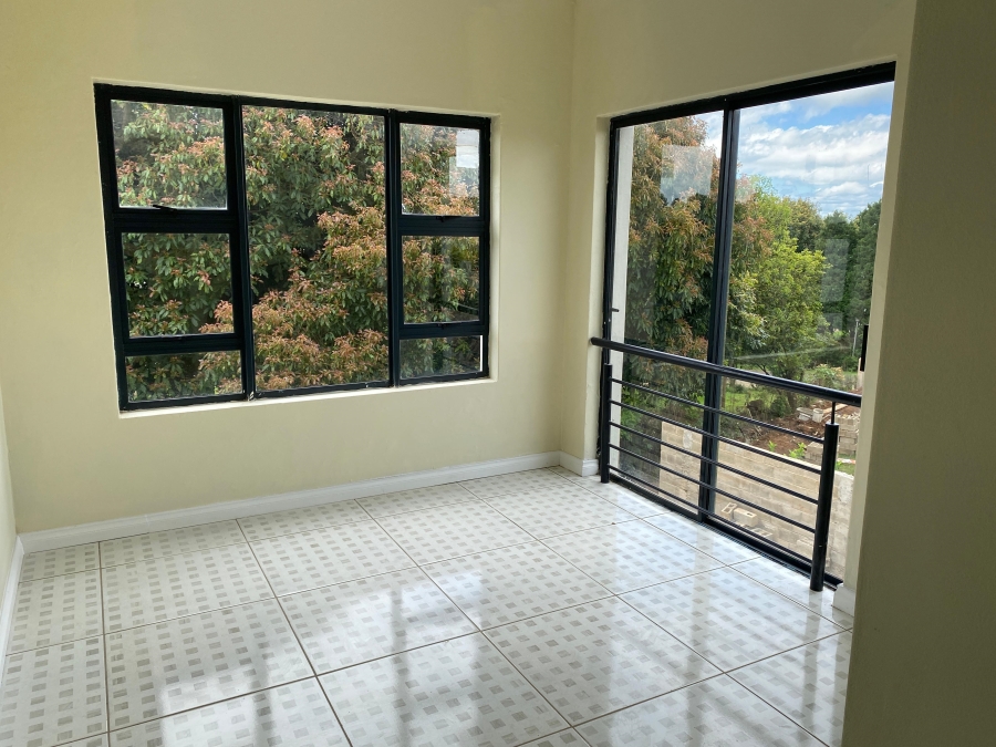 6 Bedroom Property for Sale in Hilton Gardens KwaZulu-Natal