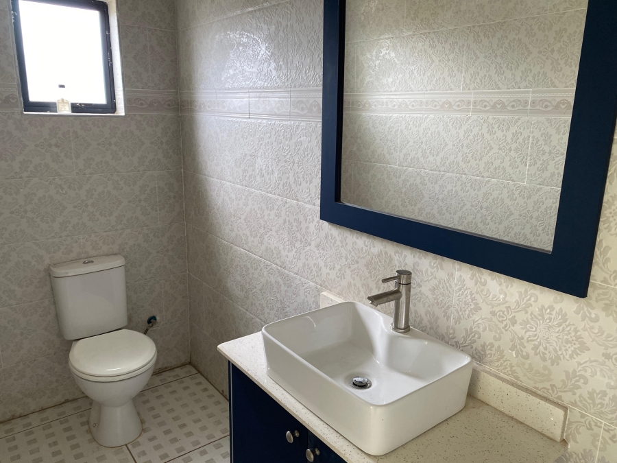 6 Bedroom Property for Sale in Hilton Gardens KwaZulu-Natal