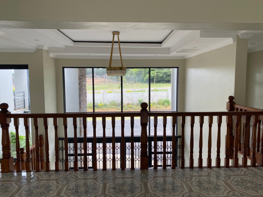 6 Bedroom Property for Sale in Hilton Gardens KwaZulu-Natal